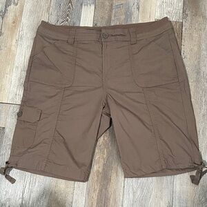 St. John's Bay Women's Tan Cargo Shorts